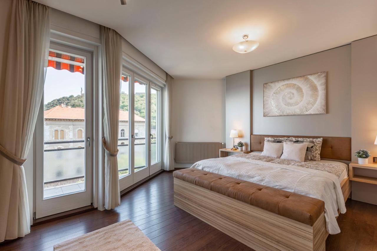 Luxury Residence With A Beautiful View For The Danube River Budapest Luaran gambar