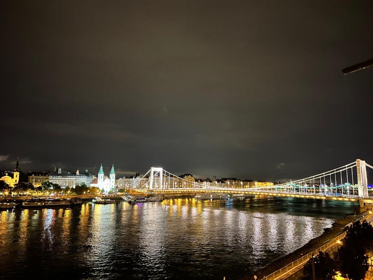 Luxury Residence With A Beautiful View For The Danube River Budapest Luaran gambar
